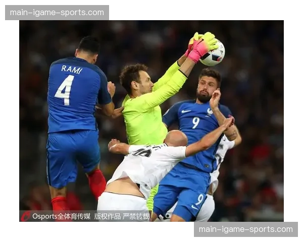 前十字韧带撕裂，恩波利主力门将贝里沙赛季报销